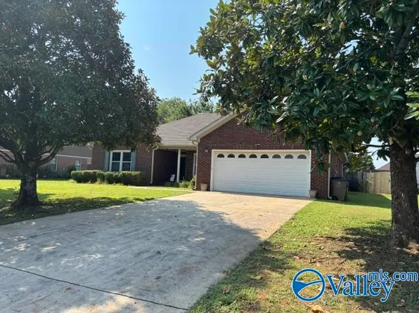 2705 Compton Dr SW, Decatur, AL 35603