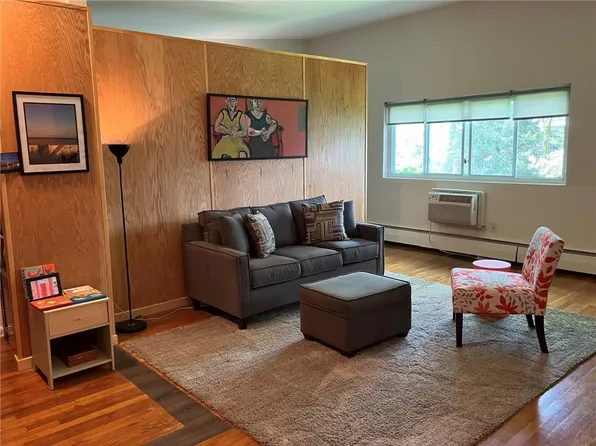 125 Hempstead Gardens Drive #K2D, West Hempstead, NY 11552