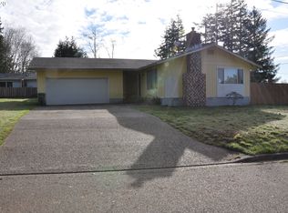 2810 Alderwood St, Coos Bay, OR 97420