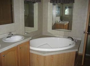 7 Hillcrest Dr, Chelsea, ME 04330