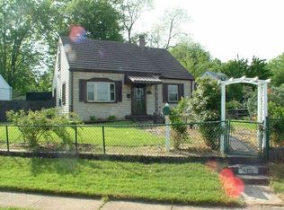 600 64th Pl, Capitol Heights, MD 20743