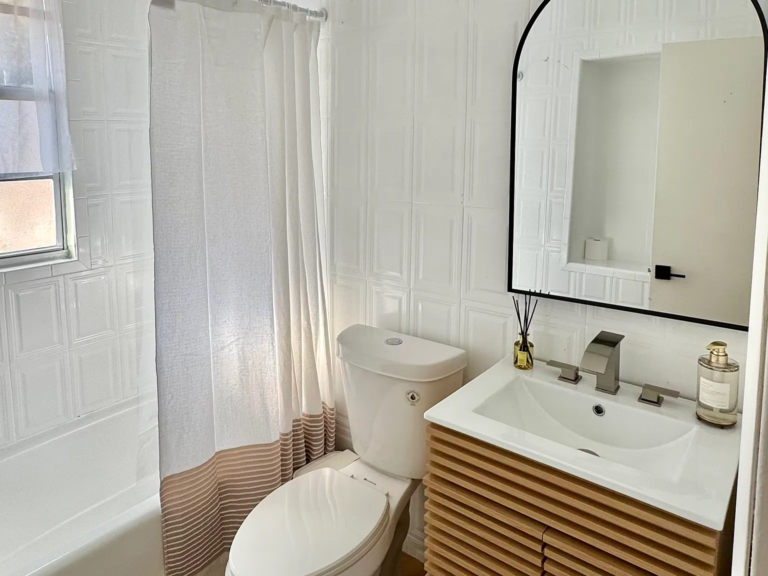 1 bed, 650 sqft, $1,850 — Photo 3
