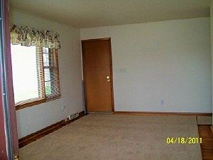 Front Room w/carpet & Hardwo