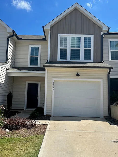 3 bed, 1558 sqft, $1,895 — Photo 4