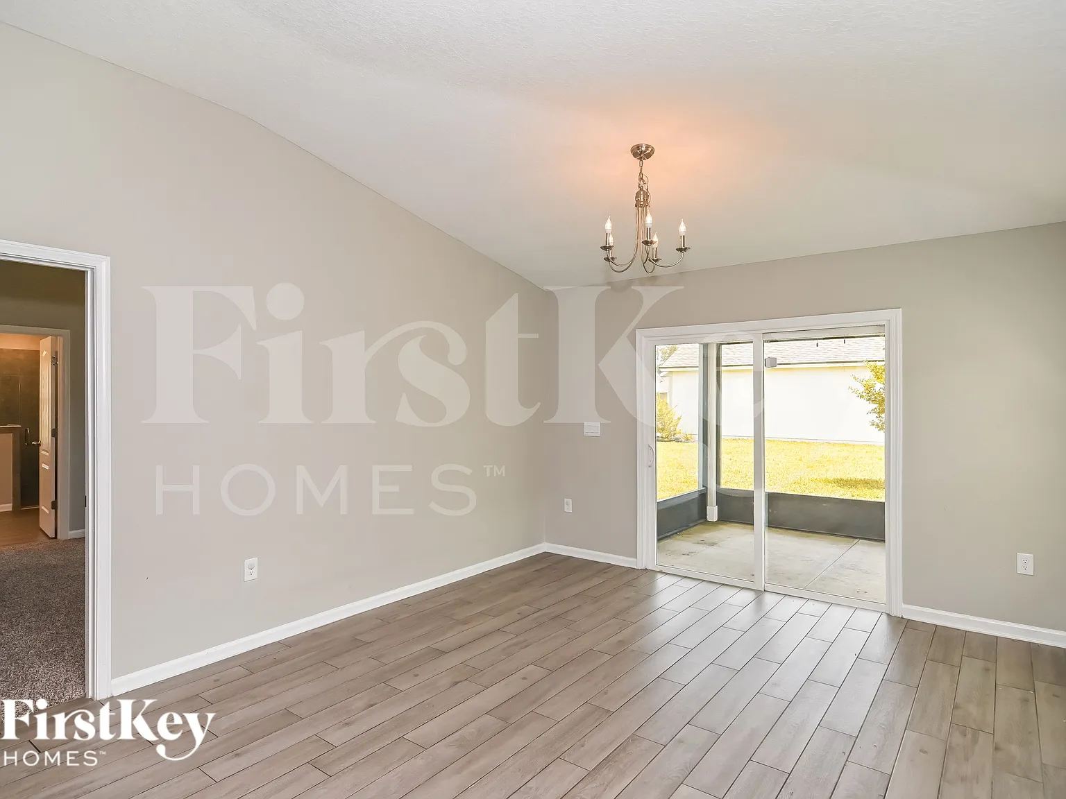 4 bed, 2.0 bath, 1798 sqft, $2,090 — Photo 3