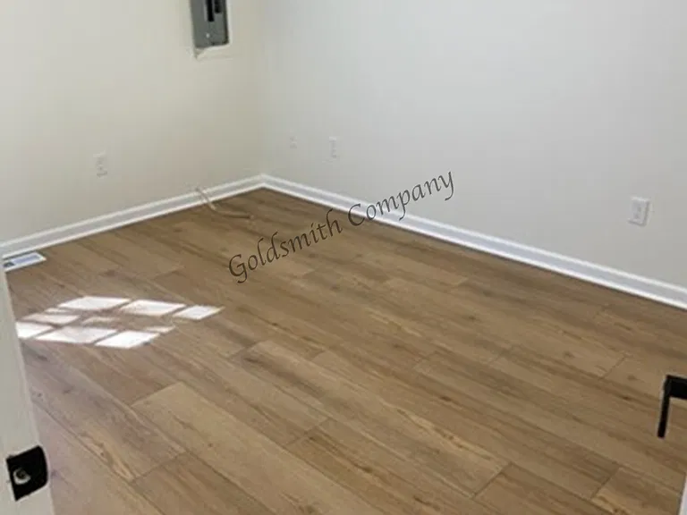 211A Hillandale Rd — Photo 4