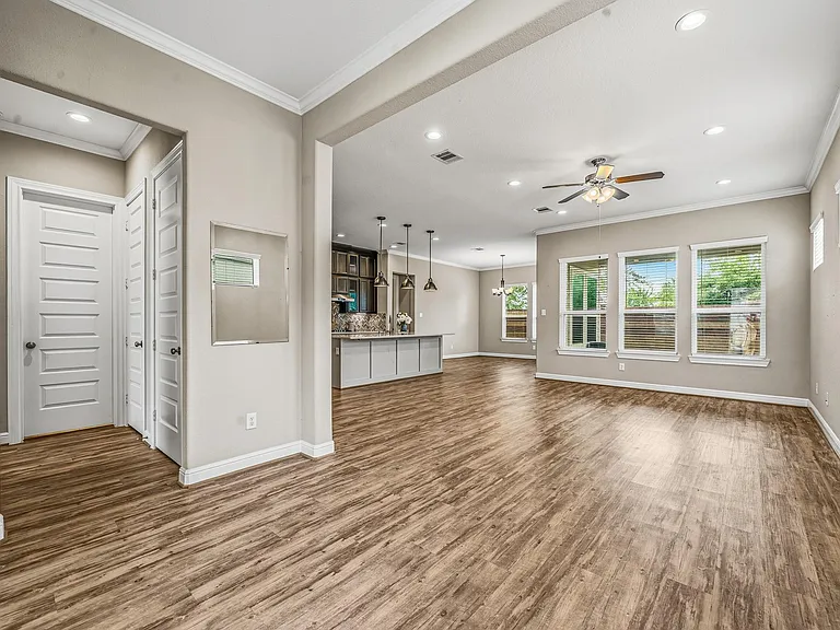9908 Prairie House Ln — Photo 3