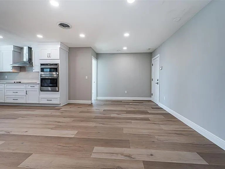 510 55th Ave — Photo 21