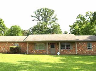 204 W Bingham Rd, White Oak, TX 75693