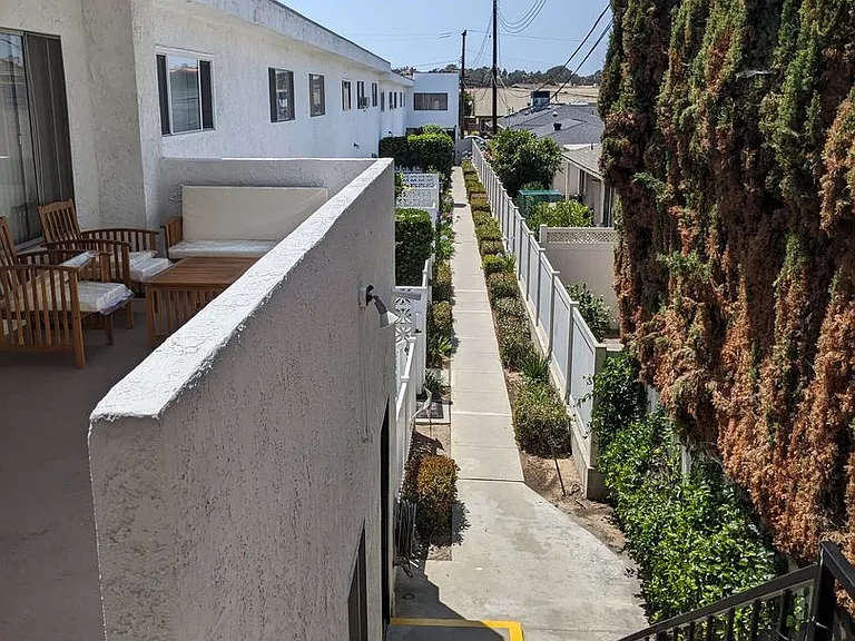 2758 Orange Ave — Photo 22