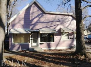 1407 N Lee St, Bloomington, IL 61701