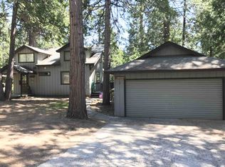 24247 Sierra Park Rd, Mi Wuk Village, CA 95346