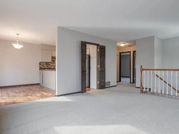 12361 Drake St NW, Coon Rapids, MN 55448