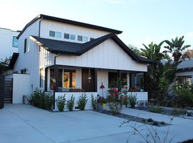 4624 Campus Ave