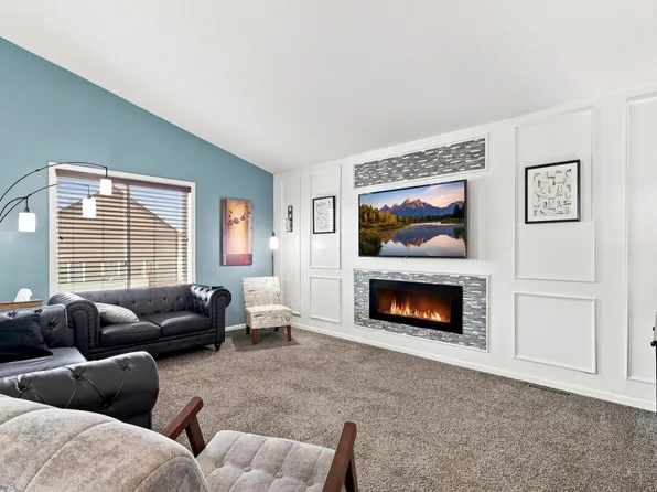 201 14th Ave NW, Kasson, MN 55944