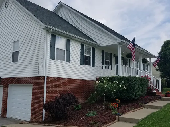 113 Country Ln, Lancaster, KY 40444