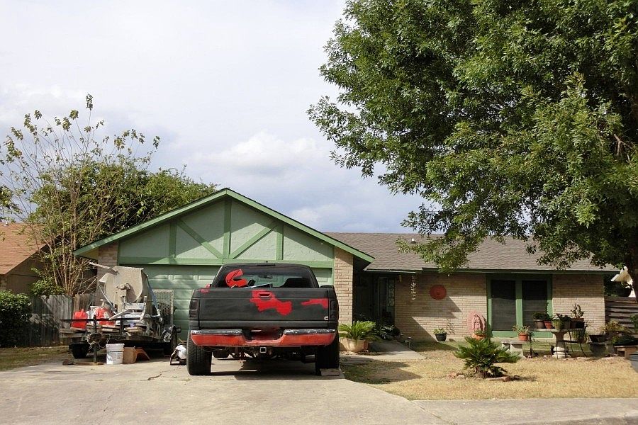 1st image of 5839 Brambletree St