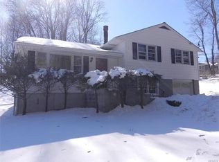 21 Breckenridge Rd, Mahopac, NY 10541