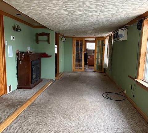2nd image of 1503 E Hamilton Ln