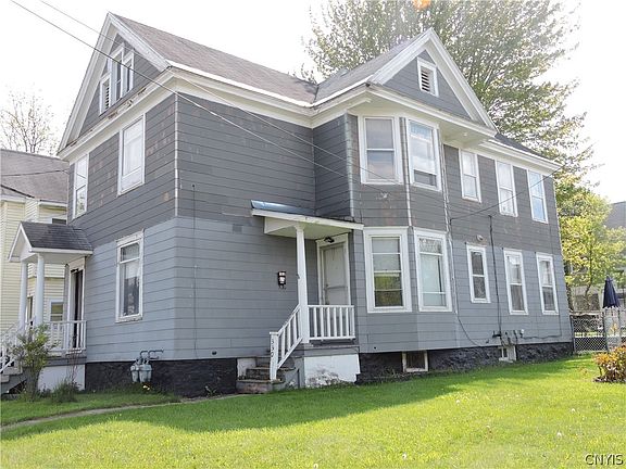 3rd image of 330 Hoefler St