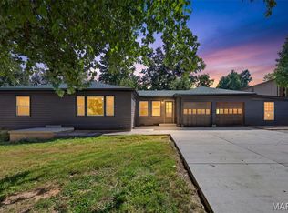 310 Cliff Cave Rd, Saint Louis, MO 63129