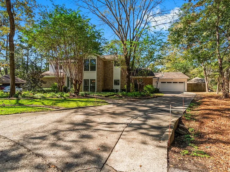 7 Elwood Hills Ct — Photo 4