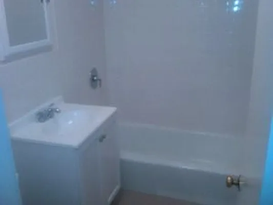 Rented by Green Line Realty | media 29