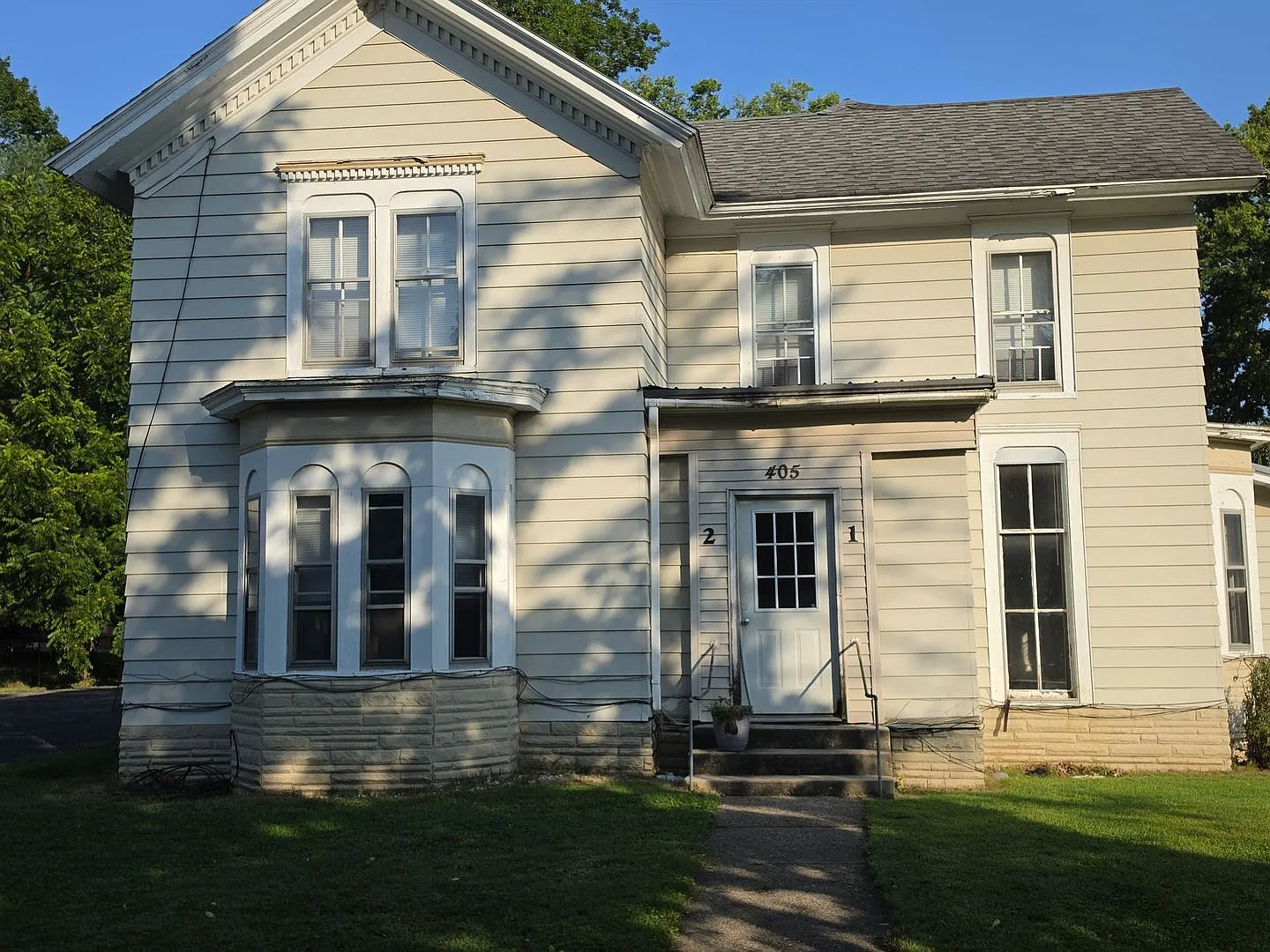 405 W Ferry St. — Photo 1