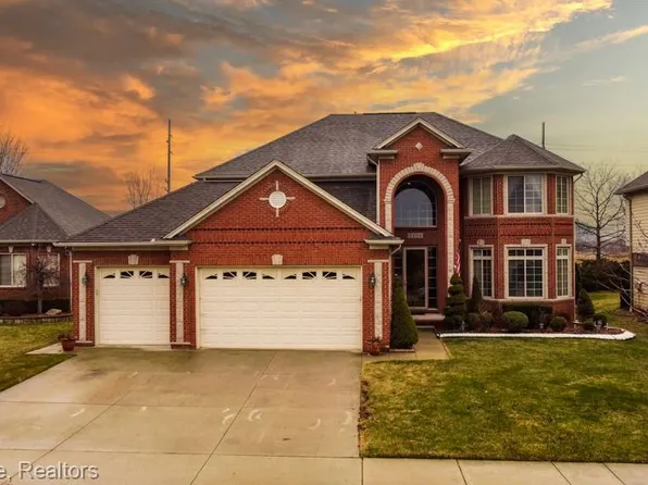 50094 Greycoat Ln, Macomb, MI 48044