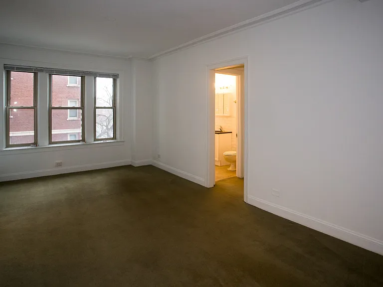 Dining/Living room