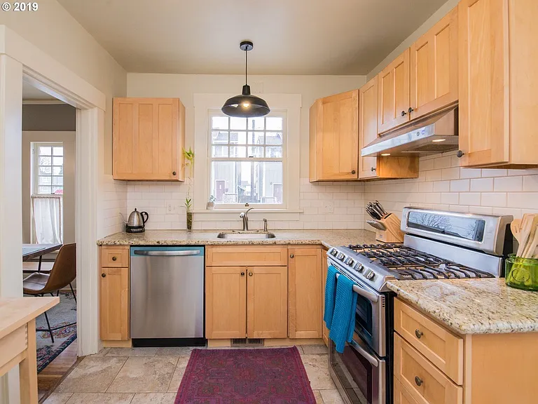 1305 NE Killingsworth St #1 — Photo 7