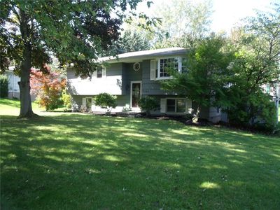 7565 Lake Ave, Williamson, NY, 14589
