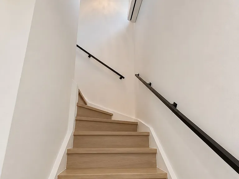 932 Elgin St #MAIN — Photo 8