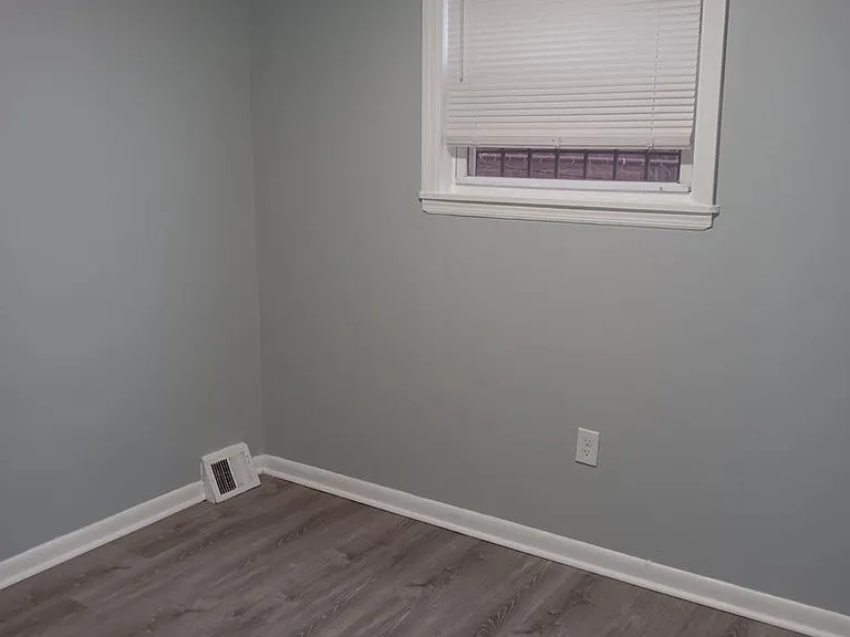 2607 Cecil B Moore Ave — Photo 10
