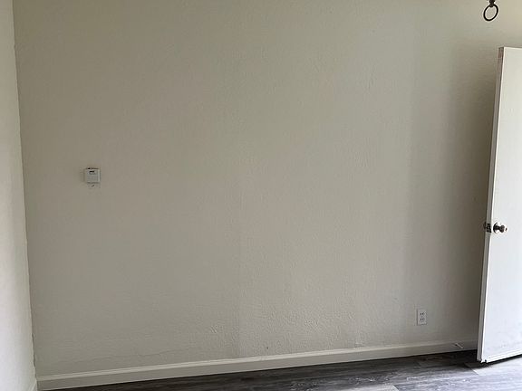 3rd image of 629 Lincoln St APT A