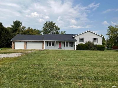 12 Hickory St, Nashville, IL, 62263