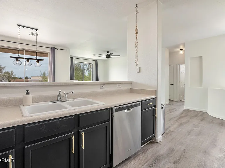 1335 E June St #205 — Photo 30