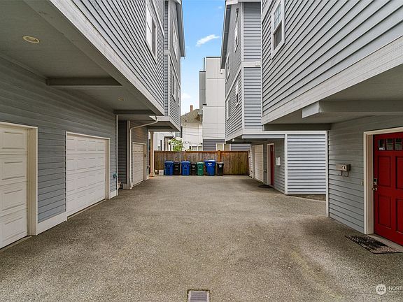 2nd image of 3248 S Edmunds Street #E