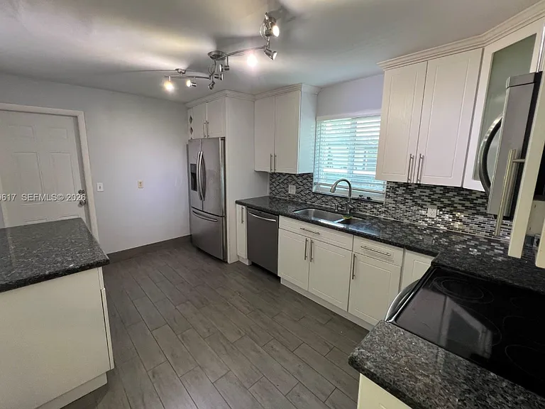 432 Palmetto Dr — Photo 7