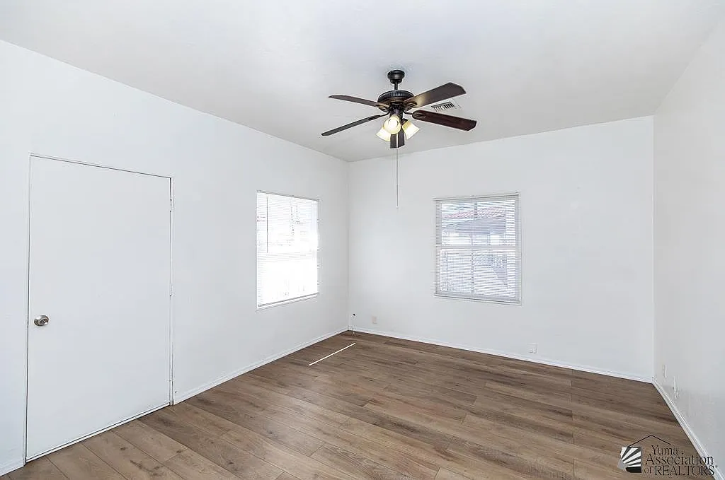 1 bed, 1.0 bath, 576 sqft, $795 — Photo 2