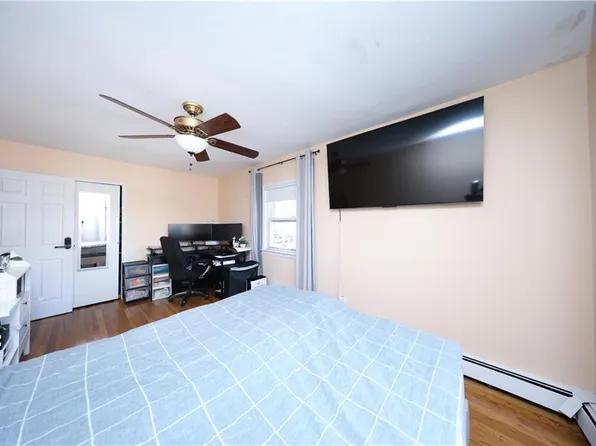 2202 Burnett Street image 20 of 45