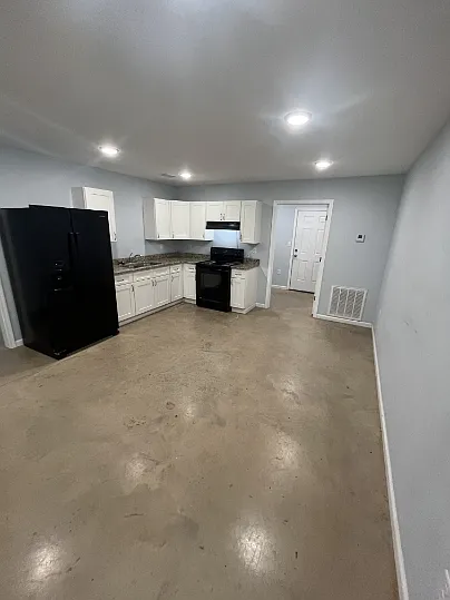 202 Northeast 2nd St - B — Photo 3