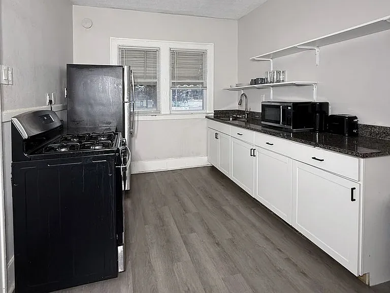 1427 Calvert Ave — Photo 42