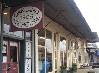 212-214 SE Locust St, Oakland, OR 97462