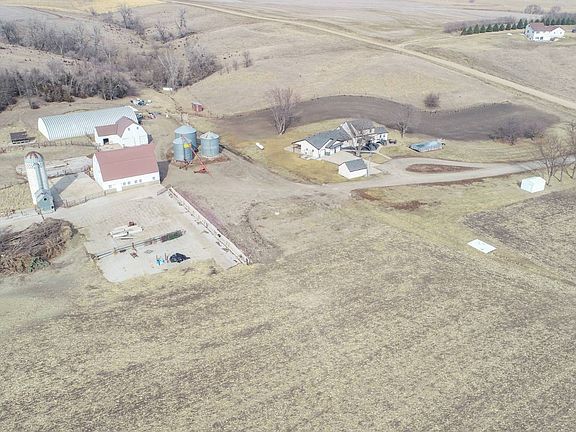 4th image of 1663 Ashley Ave