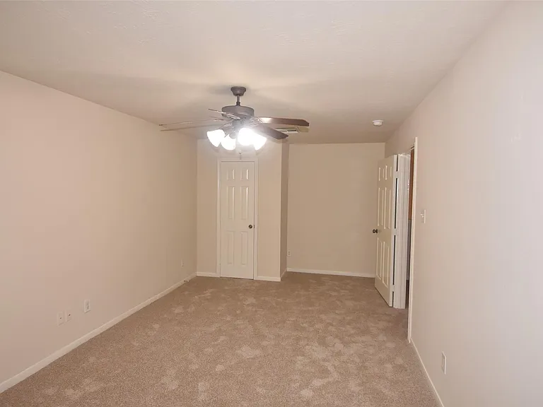 1035 Junction Ct — Photo 42