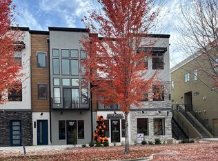 5825 W Hidden Springs Dr #200, Garden City, ID 83714