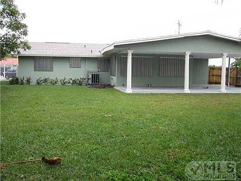 2nd image of 4264 Forest Ln