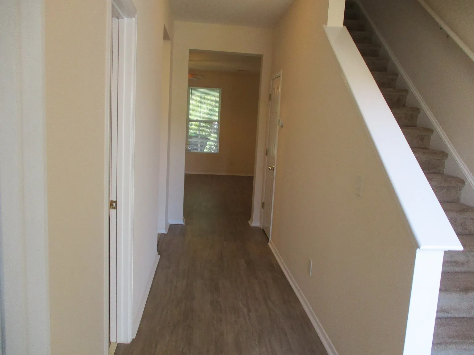 3 bed, 1550 sqft, $1,700 — Photo 4