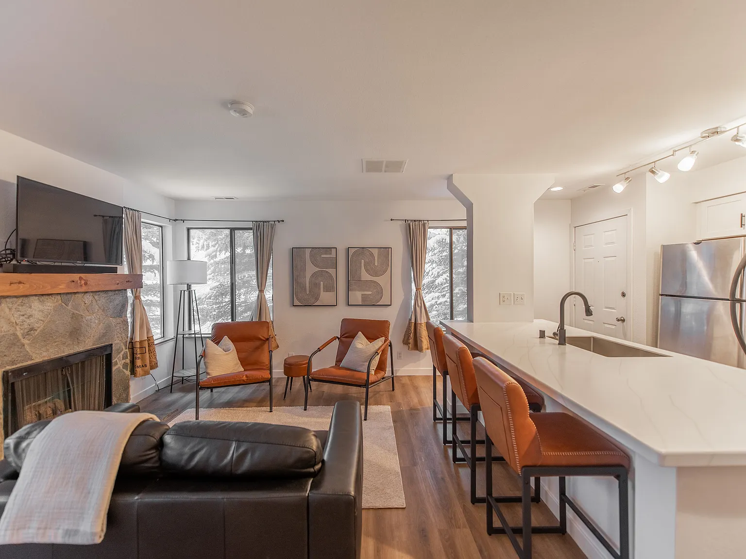 1 bed, 549 sqft, $1,900 — Photo 1